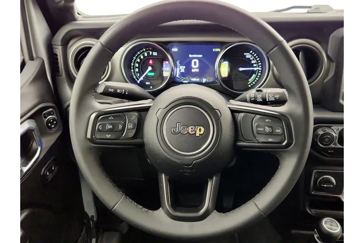 $27998 : Jeep Wrangler 2023 4x4 Willy image 10