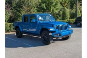 Jeep Gladiator 2023 4x4 Over en Raleigh