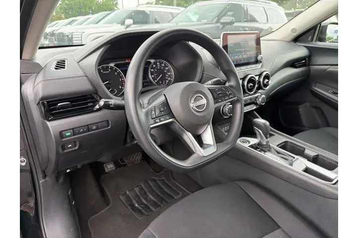 $19706 : Nissan Sentra 2024 SV 4dr Se image 9