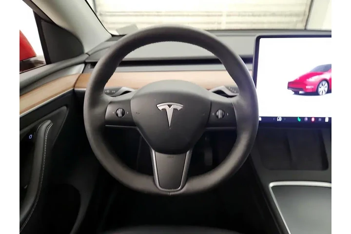 $37998 : Tesla Model Y 2023 AWD Long image 10