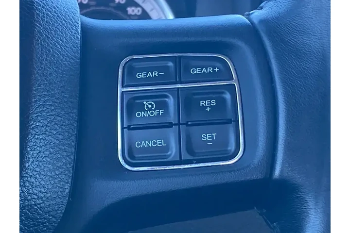 $28205 : Ram 1500 Classic 2019 4x4 Lo image 9