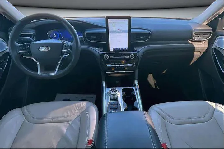 $40000 : Ford Explorer 2023 AWD Plati image 7