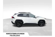 $31900 : Toyota RAV4 2024 AWD Adventu thumbnail