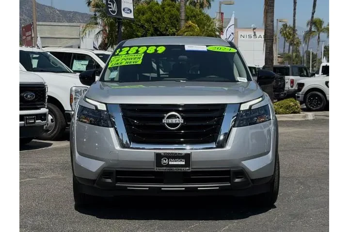 $28750 : Nissan Pathfinder 2024 S 4dr image 3