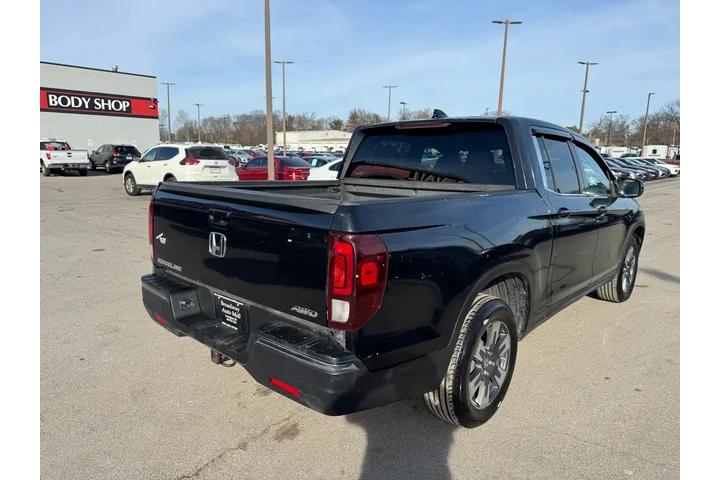 $12980 : 2017 Ridgeline RTL 4x4 Crew C image 4