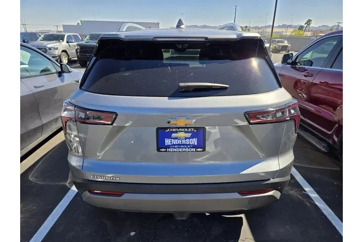 $25091 : Chevrolet Equinox 2025 LT 4d image 4