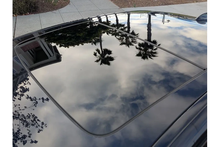 $17988 : 2017 7 Series 740i image 10