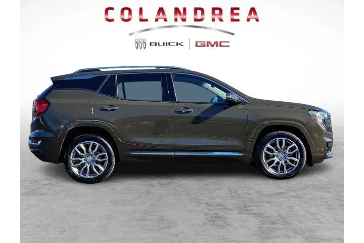 $29992 : GMC Terrain 2023 AWD Denali image 7