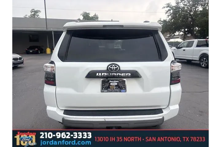 $25925 : Toyota 4Runner 2020 4x4 SR5 image 6