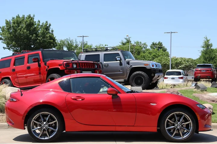 $22979 : 2017 MX-5 Miata RF Grand Tour image 9