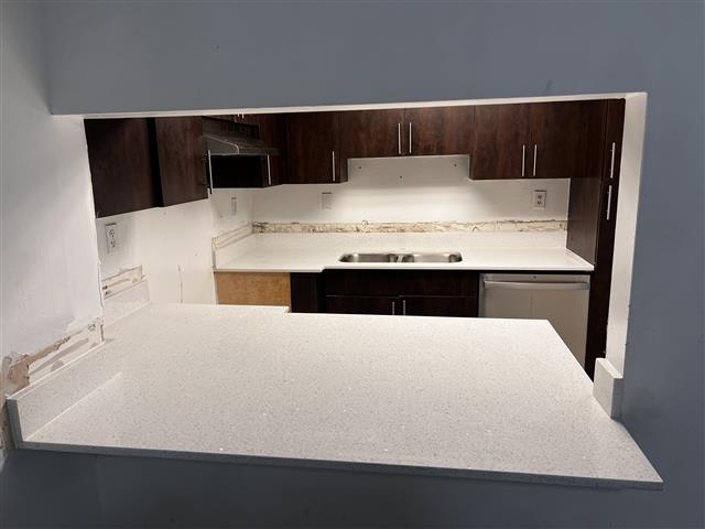 $18 : Counter tops granite quartz ma image 5