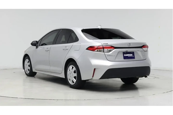 $19998 : Toyota Corolla 2024 LE 4dr S image 2