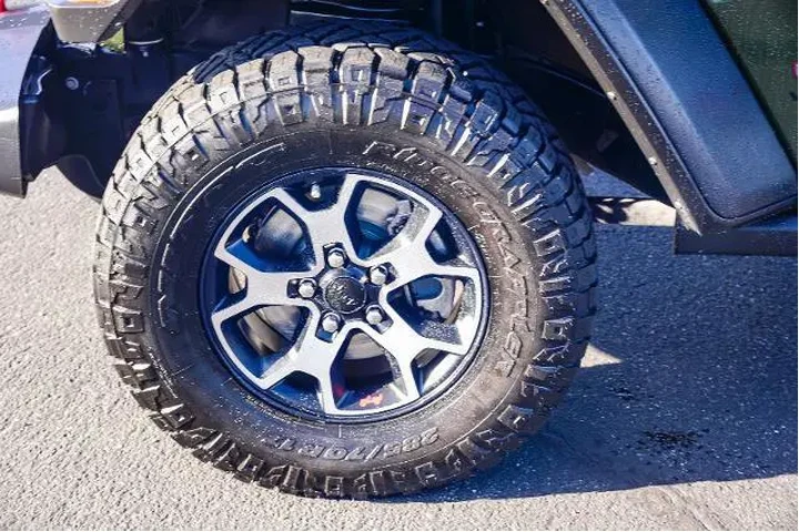 $36995 : Jeep Wrangler Unlimited 2021 image 9