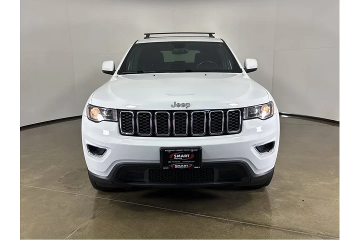 $15000 : 2017 Grand Cherokee Laredo image 9
