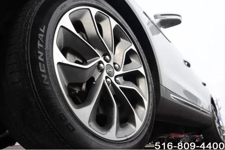 $33547 : Lincoln Nautilus 2023 AWD Re image 9