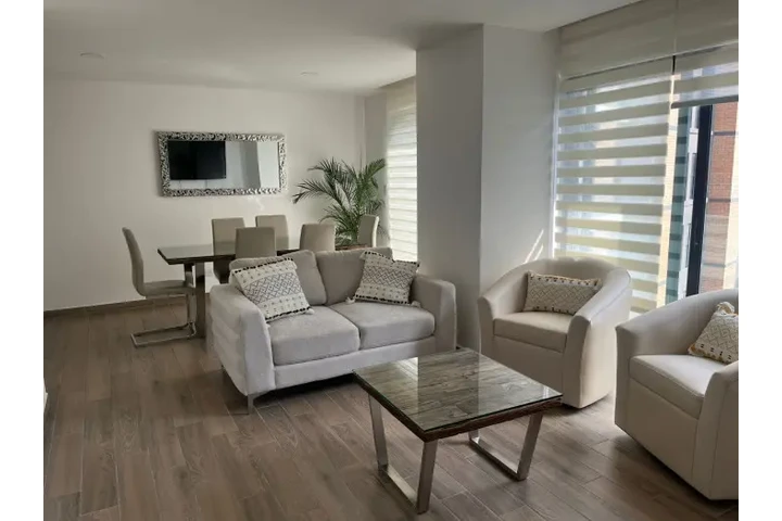$1 : Venta de apartamento en Z.14 image 1