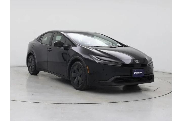 $30998 : Toyota Prius 2026 LE 4dr Hat image 1