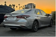 $26999 : Toyota Camry Hybrid 2022 XLE thumbnail
