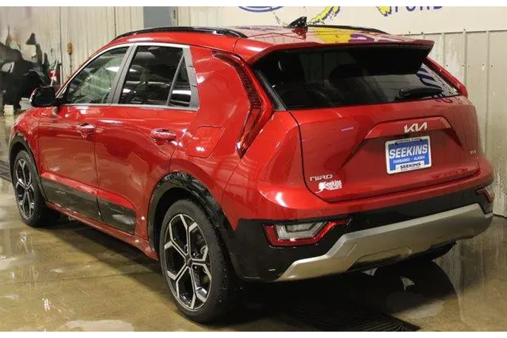 $37995 : Kia Niro 2023 SX Touring 4dr image 5