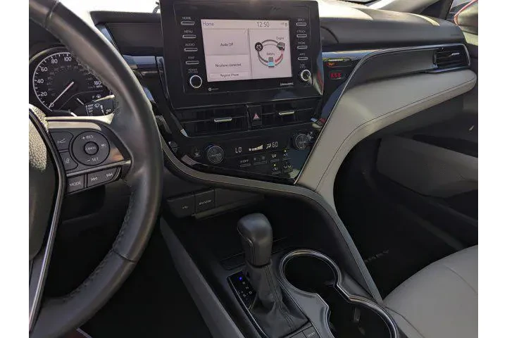 $25999 : Toyota Camry Hybrid 2022 SE image 10