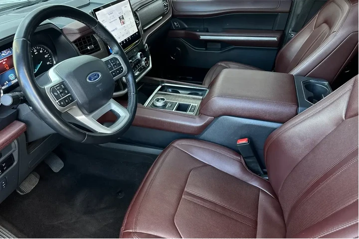 $38900 : Ford Expedition 2023 4x2 Lim image 9