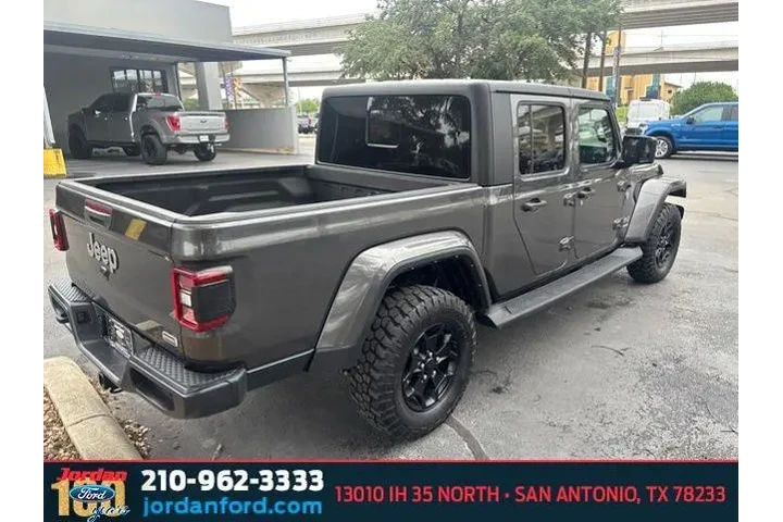 $31595 : Jeep Gladiator 2022 4x4 Over image 10
