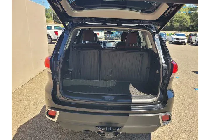 $29663 : Toyota Highlander 2018 AWD L image 8
