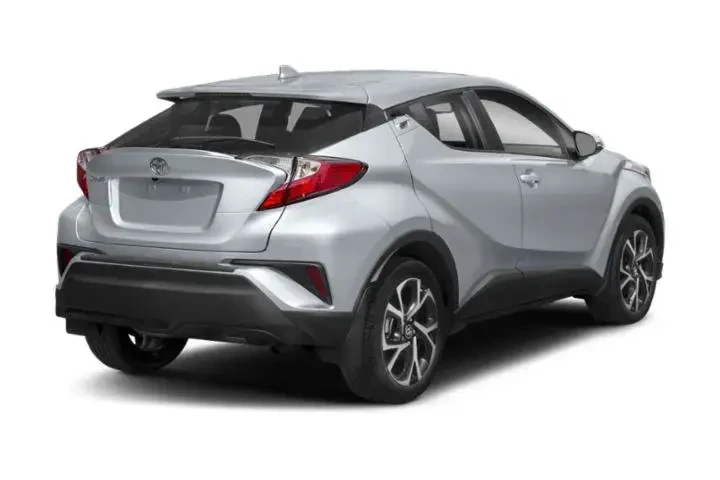 $15988 : Toyota C-HR 2019 XLE 4dr Cro image 2
