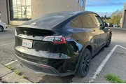 $28990 : Tesla Model Y 2023 AWD Long thumbnail