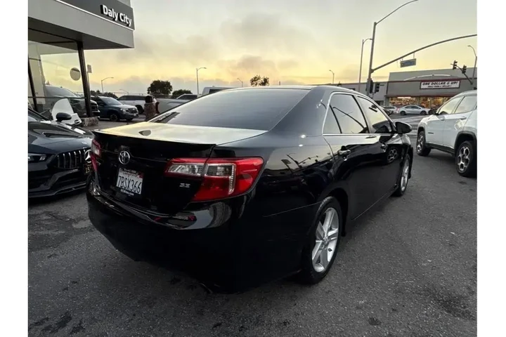 $14888 : Toyota Camry 2014 SE 4dr Sed image 10