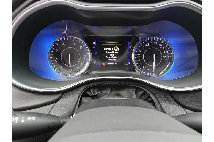 $6394 : Chrysler 200 2015 Limited 4d image 9