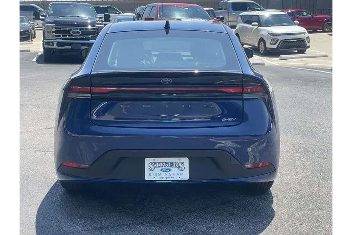 $25790 : Toyota Prius 2024 LE 4dr Hat image 5