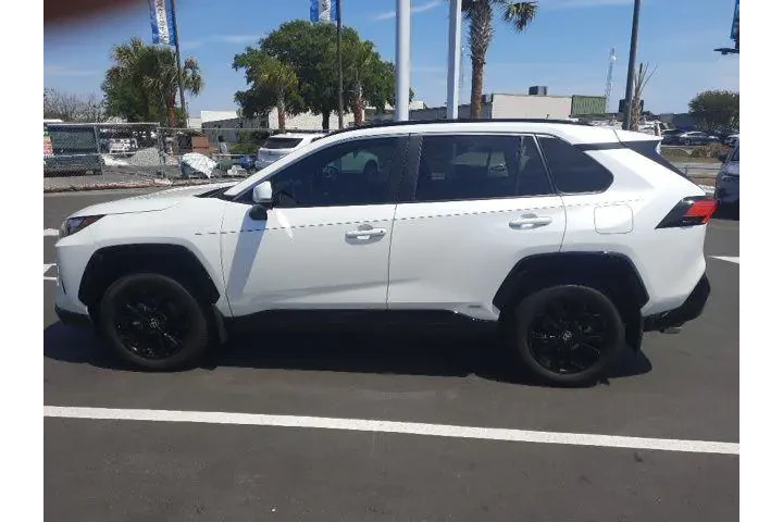 $34582 : Toyota RAV4 Hybrid 2024 AWD image 7