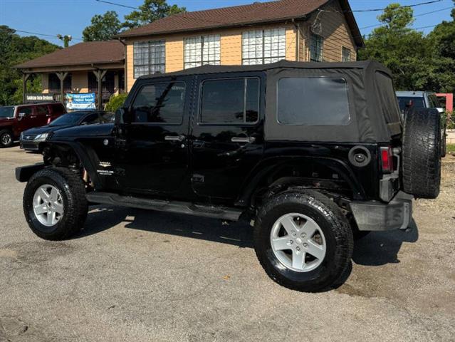 $10900 : 2013 Wrangler Unlimited Sahara image 7