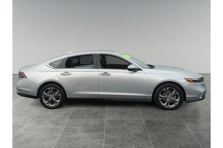 $28141 : Honda Accord 2024 EX 4dr Sed image 6