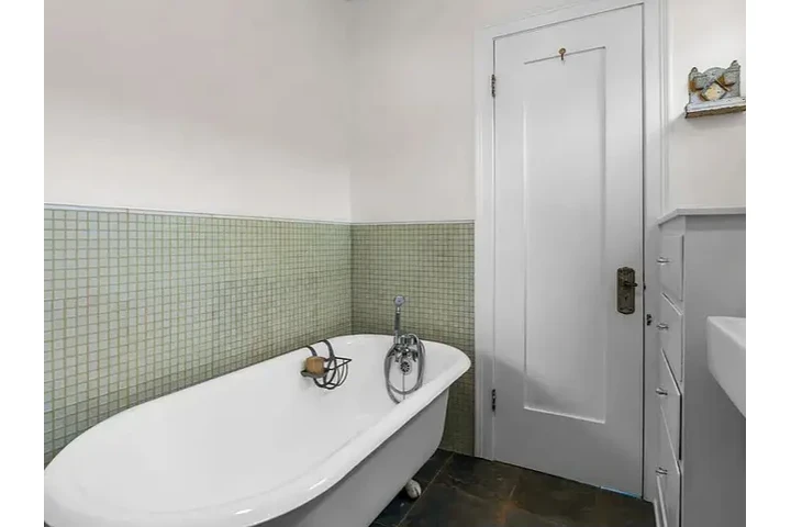$800 : PROPERTY FOR RENTALS image 7