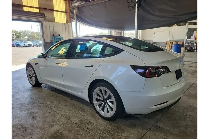 $22490 : Tesla Model 3 2023 4dr Sedan image 4