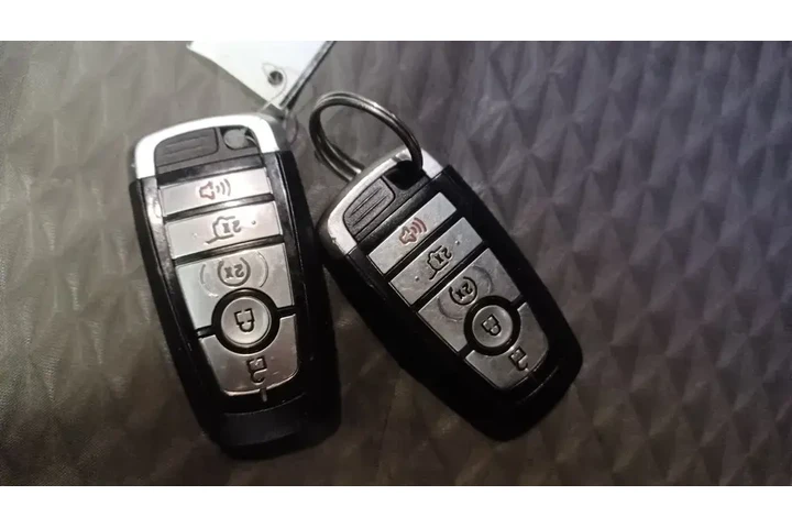 $18999 : Ford Escape 2022 AWD SE 4dr image 10