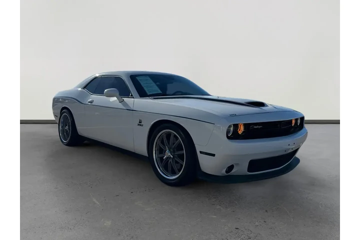 Dodge Challenger 2018 R/T Sc image 7