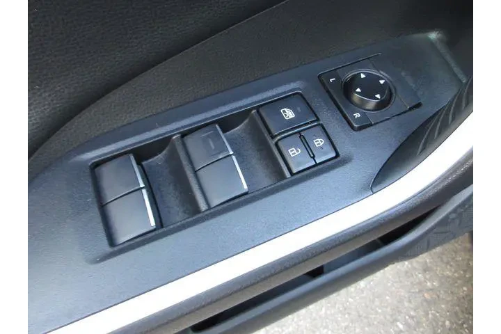 $27645 : Toyota RAV4 Hybrid 2020 AWD image 10