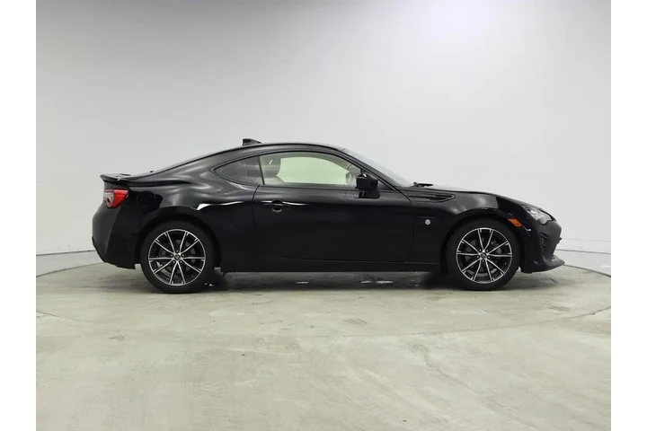 $22998 : Toyota 86 2017 2dr Coupe 6A image 7