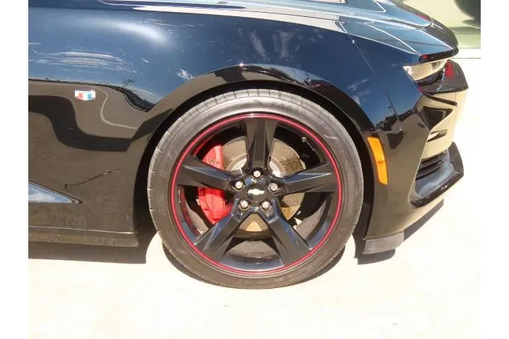 $37999 : Chevrolet Camaro 2023 SS 2dr image 9