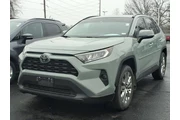 Toyota RAV4 2021 AWD XLE Pre