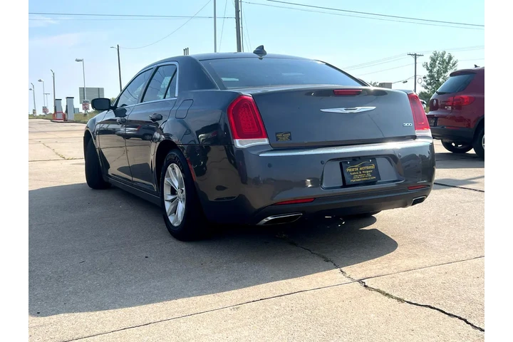 $7999 : 2015 300 Limited RWD image 6