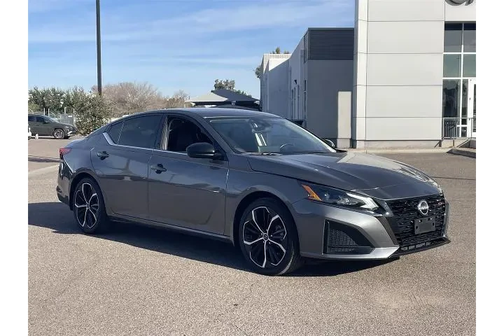 $20652 : Nissan Altima 2024 2.5 SR 4d image 7
