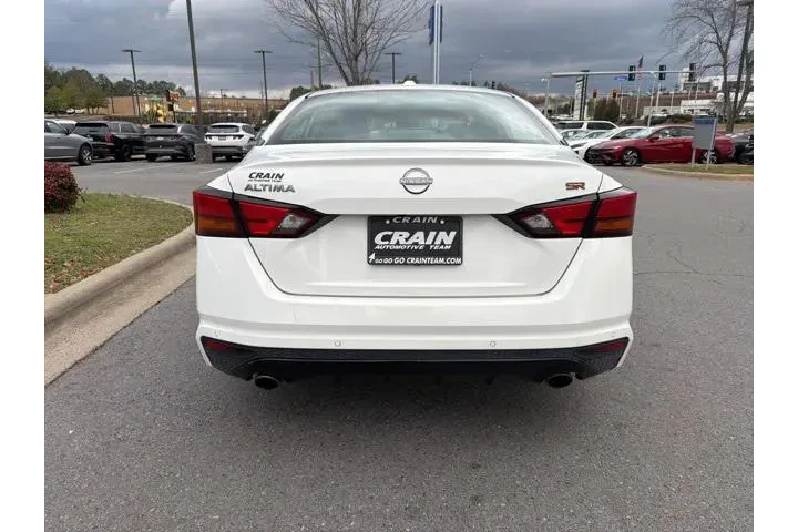 $23101 : Nissan Altima 2024 2.5 SR 4d image 6