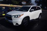 $16999 : 2014 Highlander LE thumbnail