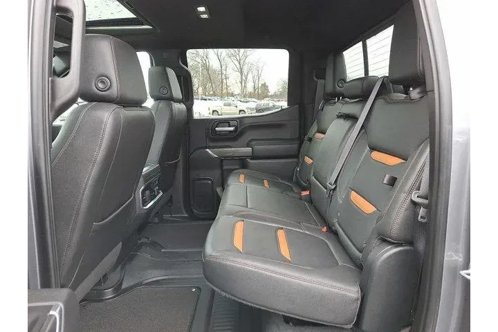 $39675 : GMC Sierra 1500 2021 4x4 AT4 image 10