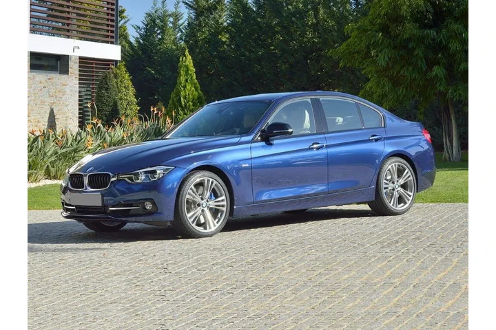 $15991 : BMW 3 Series 2018 320i 4dr S image 1