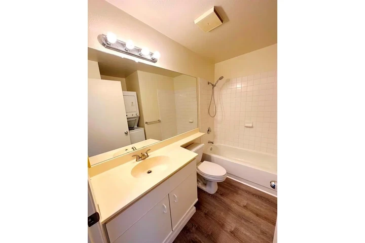 $1100 : Impresionante casa en Pacifica image 2